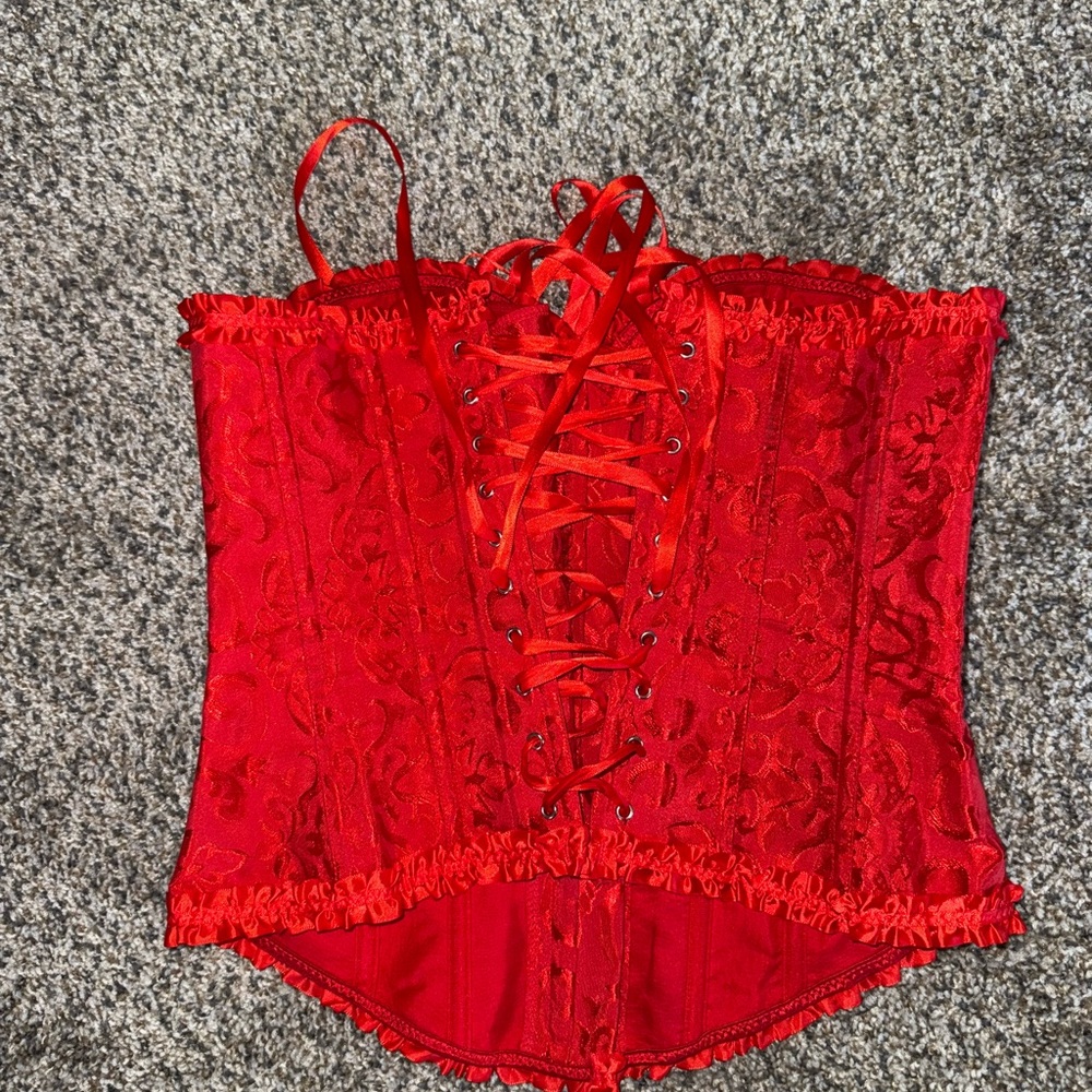 Elegant Red Lace-Up Corset
